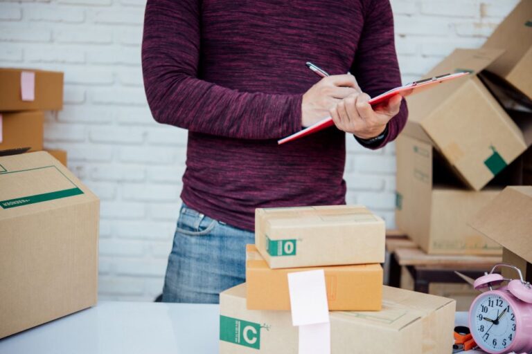 Managing Customer Expectations in E-Commerce Deliveries