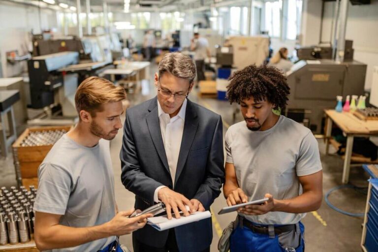 Work in Manufacturing? Here's Three Reasons Why You Should Join a Union