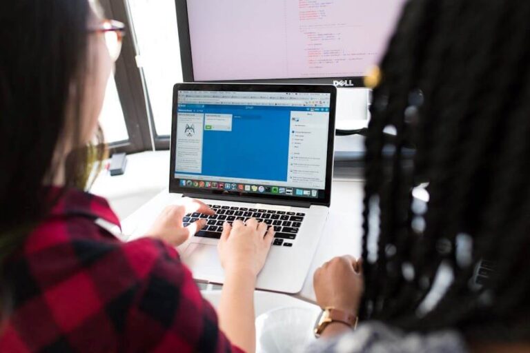 Reasons to Outsource Services: Best White Label Link Builders
